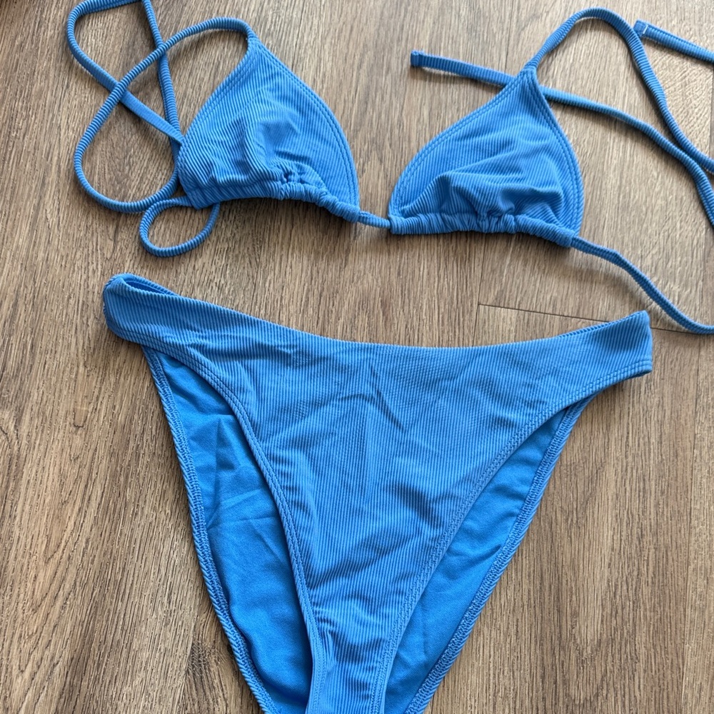 Abercrombie & Fitch Vibrant Blue Bikini